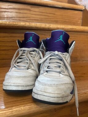 Jordan 5 Retro OG (PS) Grapes Kids Sneakers with Purple and Teal